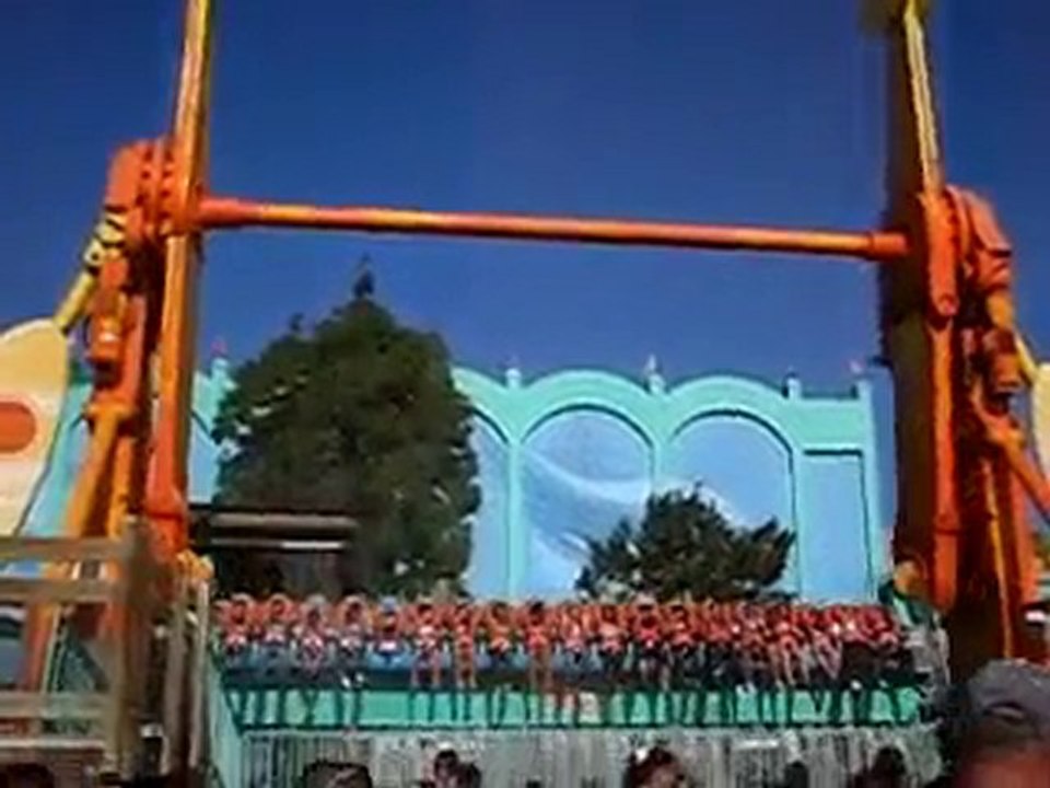 Bizim Lunaparkta Bu Olsa Manyak Olurdu