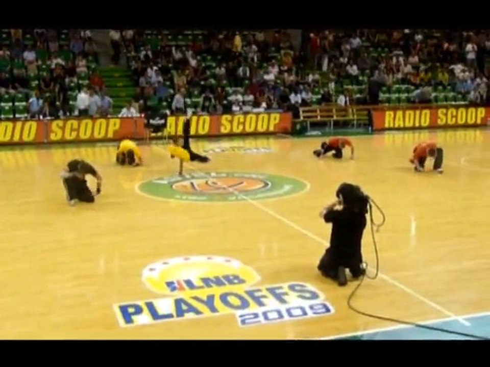 Echos-Liés : Drôle, Athlétique, Surprenant !