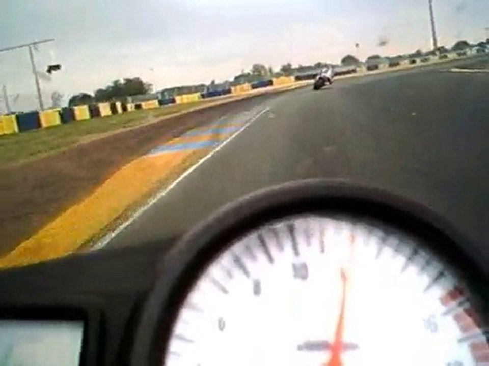 le mans avec pirelli ( jaune )