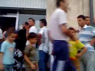 LA QUEUE  POUR DU PAIN (LA CODA PER IL PANE IN ALGERIA)