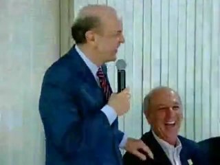 José Serra e Arruda: Vote num careca e leve 2 ladrões