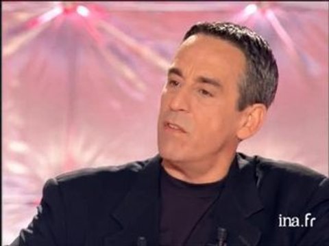 Eddy Mitchell à propos des remises de médailles