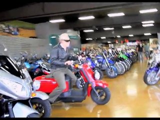 Jackass 3D - Old Man On A Bike (Paramount Pictures)