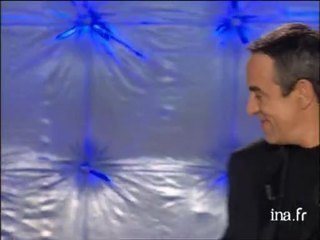 Arrivée sur le plateau de Lolita Pille