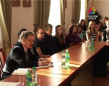 Inauguracja XII kadencji Młodzieżowej Rady Miasta i Powiatu Ostrów Mazowiecka 8.10.2010