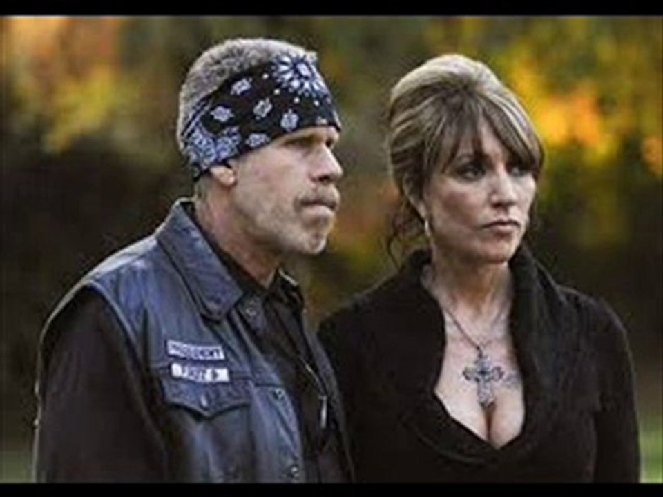 Watch Sons of Anarchy season 3 Episode 7 Full Length