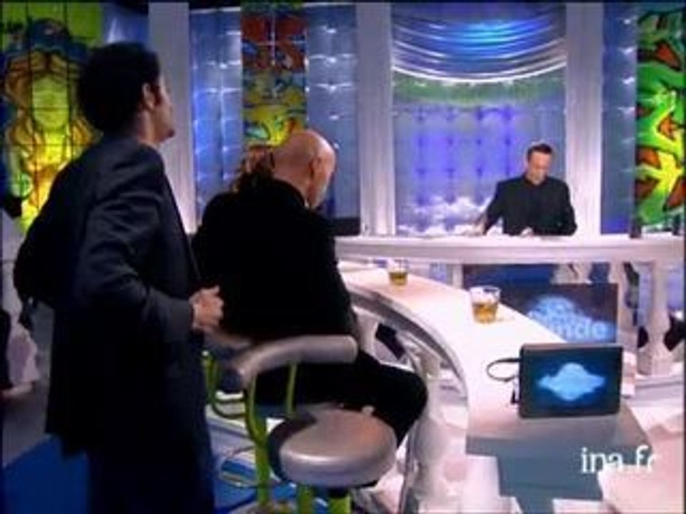 La pause bisous avec Natasha St Pier