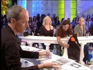 Cadeau personnalisé de Laurent Baffie à Yvan Attal