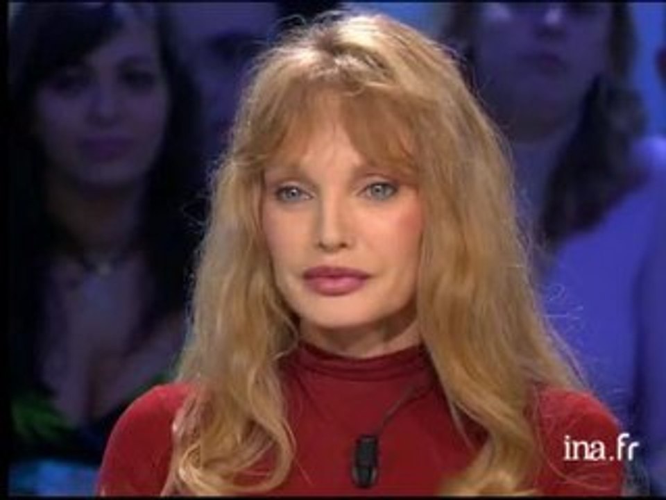 Arielle Dombasle dit "Magneto Serge"