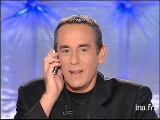 Thierry Ardisson téléphone à Josiane Balasko