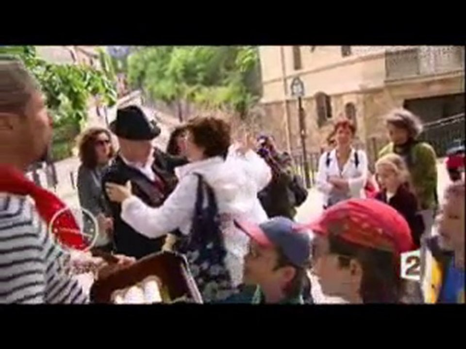 Esprit de Montmartre Télématin France 2 une visite spectacle animée par des comédiens à Paris