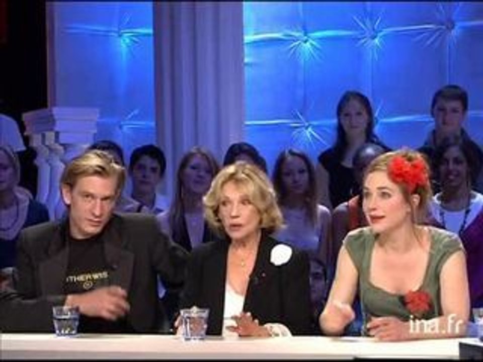 Jeanne Moreau, Julie et Guillaume Depardieu "Magnéto Serge"