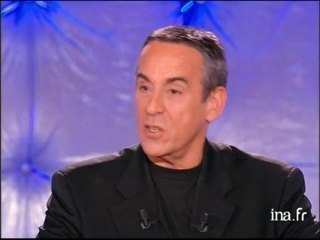 Charles Berling "Magnéto Serge"