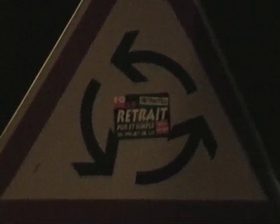 BLOCAGE DEPOT PETROLIER à BREST ( Lundi 18 Octobre 2010 )