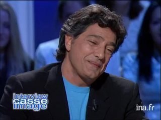 Frédéric François "lèchage d'oreille"