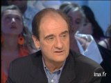 Interview Pierre Lescure sur sa vente aux enchères 