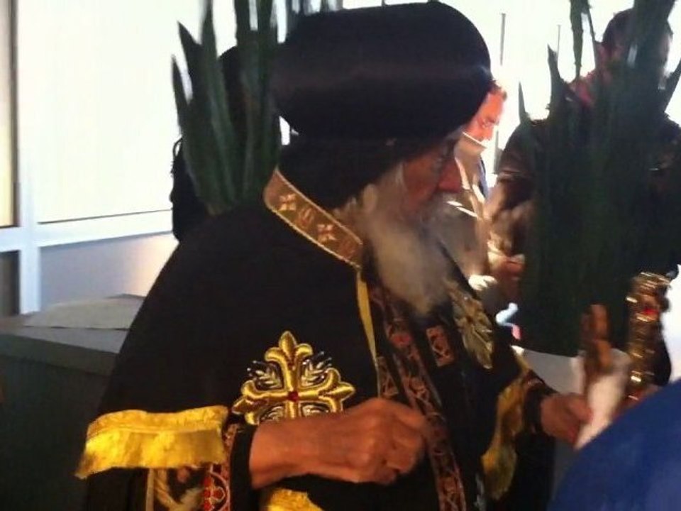 Départ du Pape Shenouda III à l'aéroport d'Eind...