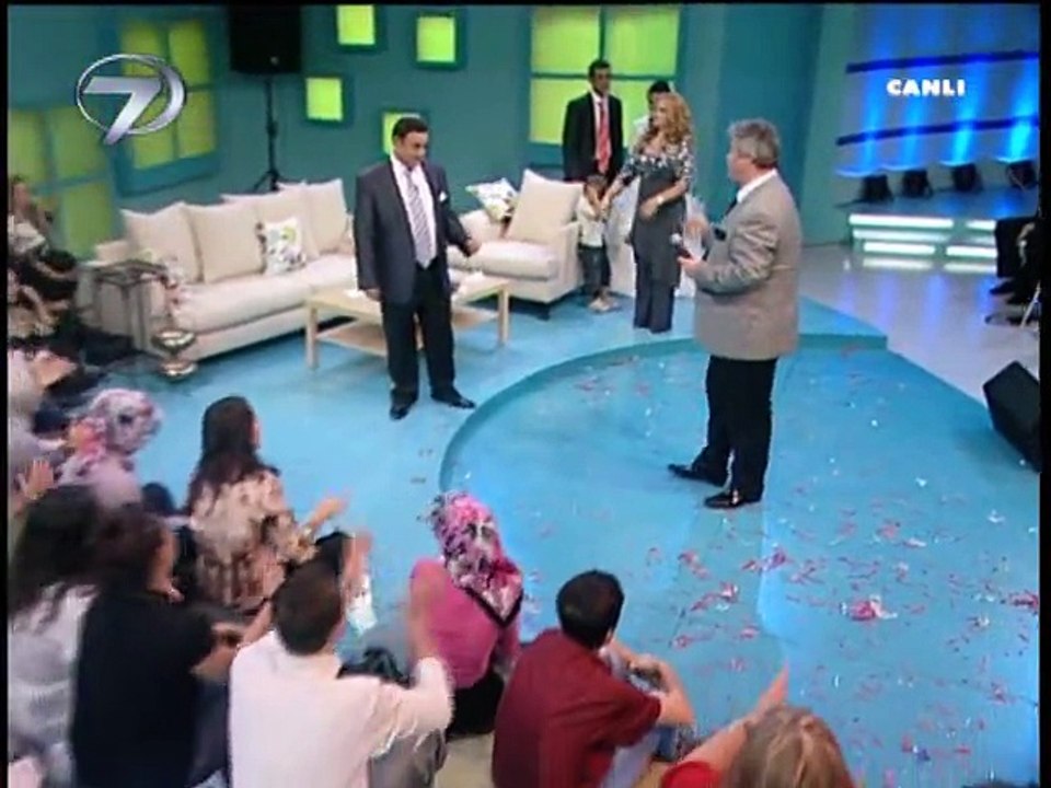 Cengiz Kurtoğlu ( Gelin Olmuş Tuncer Show Bölüm 3/4 )