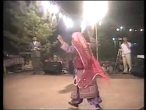 sücüllü folklör ekibi