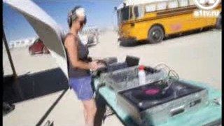 Сова сжигает лагерь на фестивале Burning Man