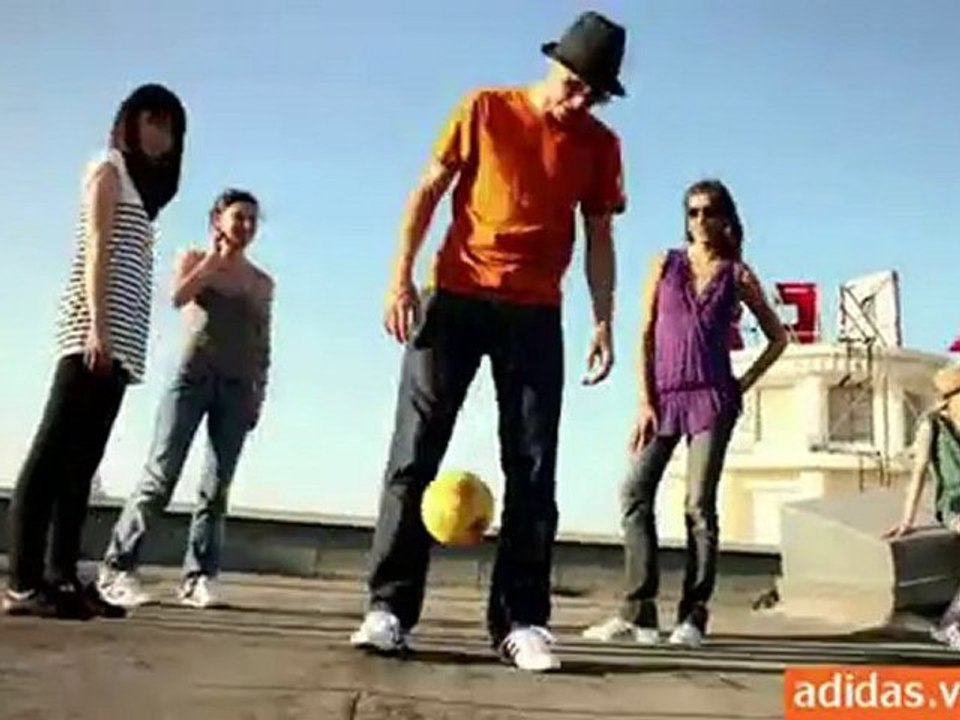 adidas Originals -- stop motion dans les rue de paris !