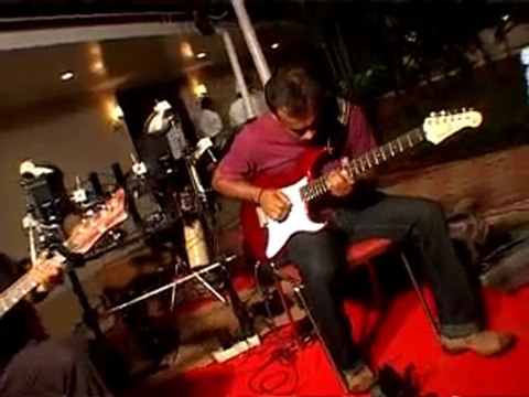 Indian Slap Bass | World Record Fastest Bassist Jayen Varma