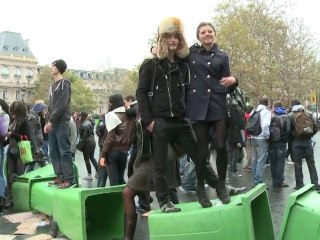 Retraites : barrage de lycéens place de la République à Paris