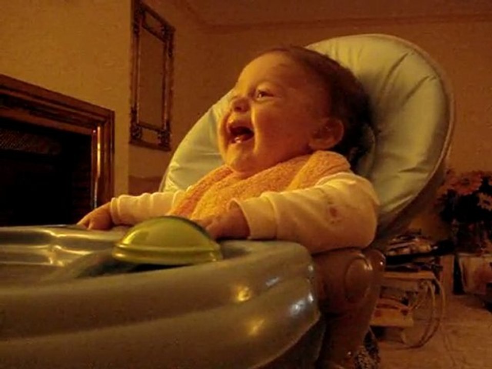 Rire de Bébé Clarisse 9 mois ! . . .