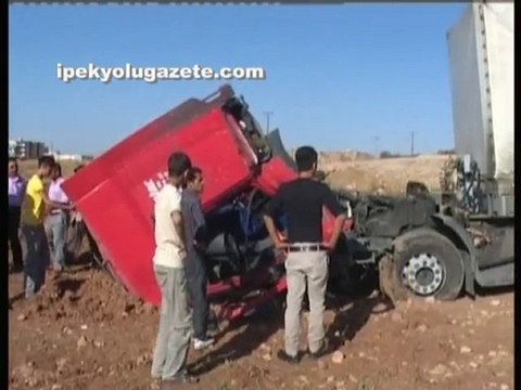 Tır Devrildi 1 Yaralı - Nusaybin Haber - ipekyolugazete.