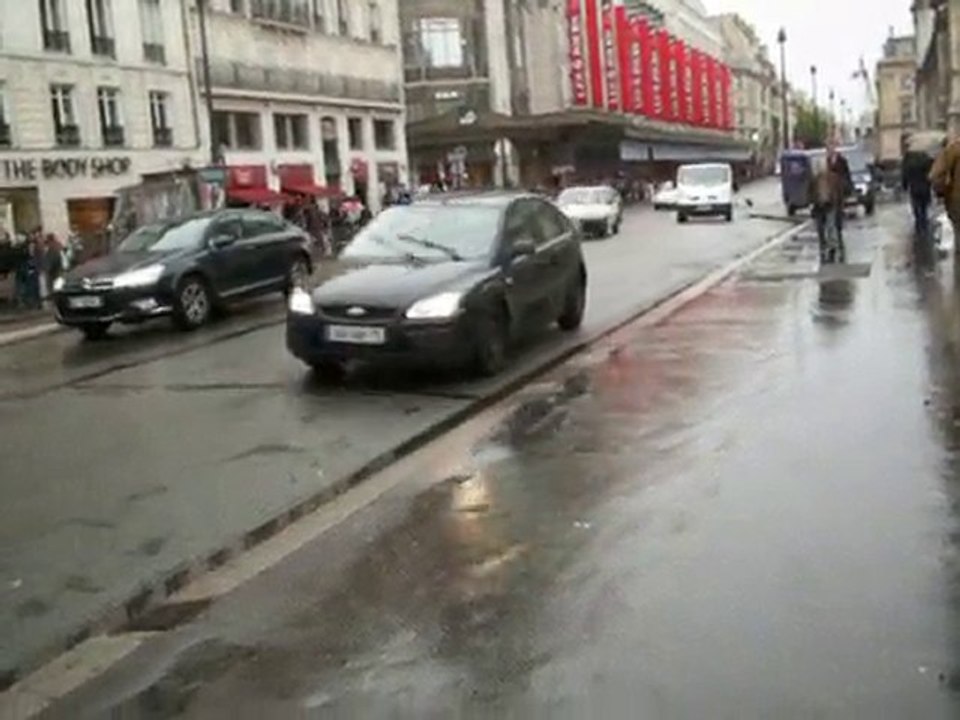 police rue de rivoli paris 4