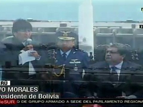Bolivia y Perú relanzan relaciones con acuerdo que autoriza actividad portuaria a bolivianos