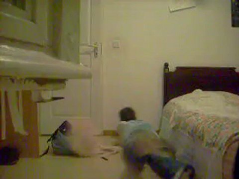 simario meme en dormant se casse la geule