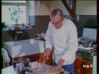 Le pudding aux marrons de Paul BOCUSE et Marthe MERCADIER - Archive vidéo INA