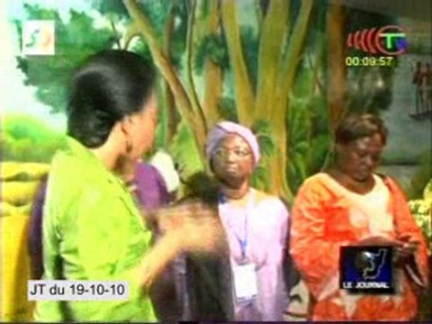 Des délégations de femmes visitent le mémorial P.S De Brazza