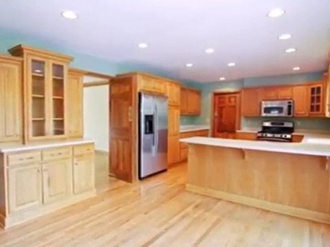 Homes for Sale - 20810 Bartlett Ct - Brookfield, WI 53045 -