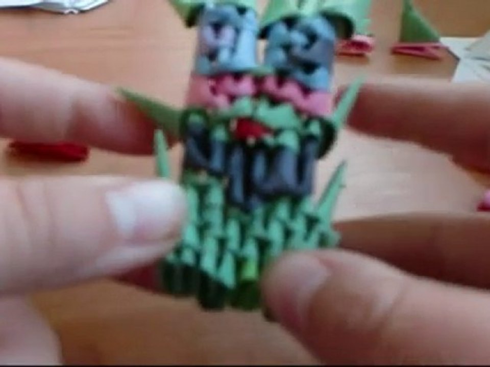 origami_3d_cactus_guy