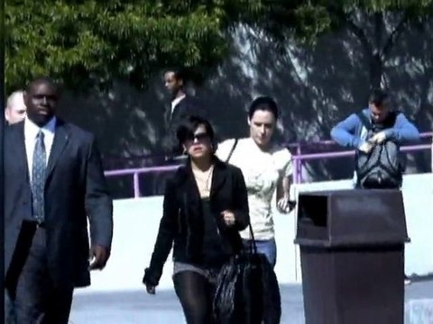 Pregnant Lily Allen ill