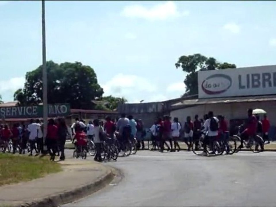 Manifestation lycéenne à Kourou