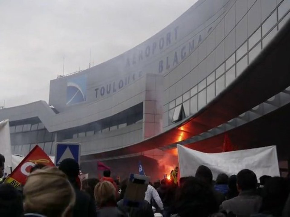 Un peuple organisé, pour les empêcher de voler.