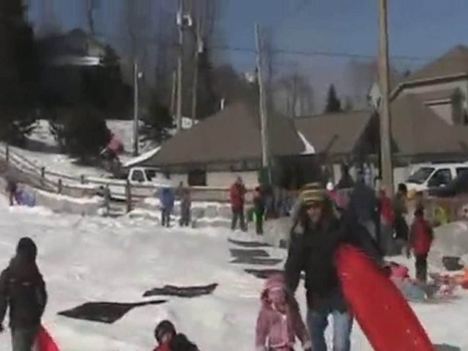 Sleddding on Beech Mountain NC