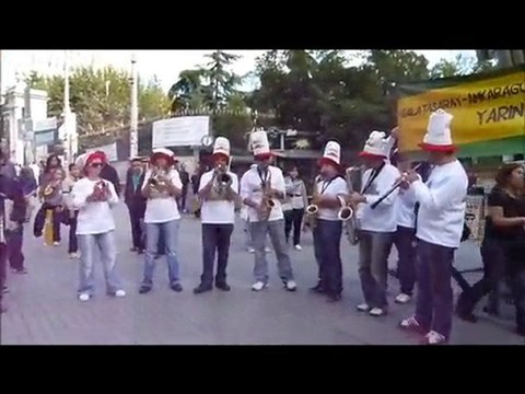 Saem Bando Ekibi - Galatasaray Lisesi Önü