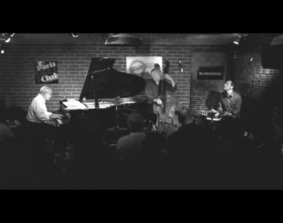 AZ.III Au creux de mon épaule