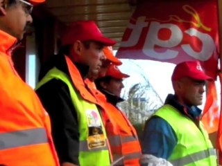 Grandpuits : la raffinerie évacuée par les gendarmes