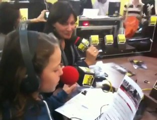 Anne Hidalgo répond aux questions de journalistes en herbe