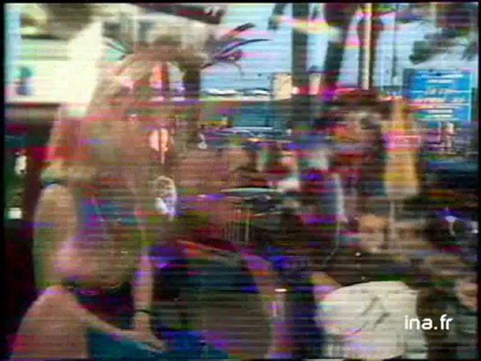 20h Antenne 2 du 14 mai 1977 - Dolores Ibárruri en Espagne - Archive INA