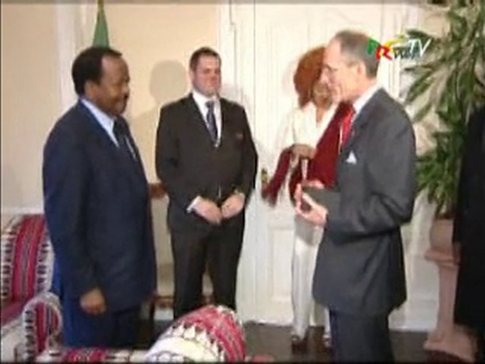 arrivée President Paul Biya à la francophonie Montreux 2010