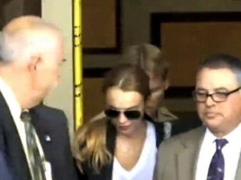 SNTV - More rehab for Lohan