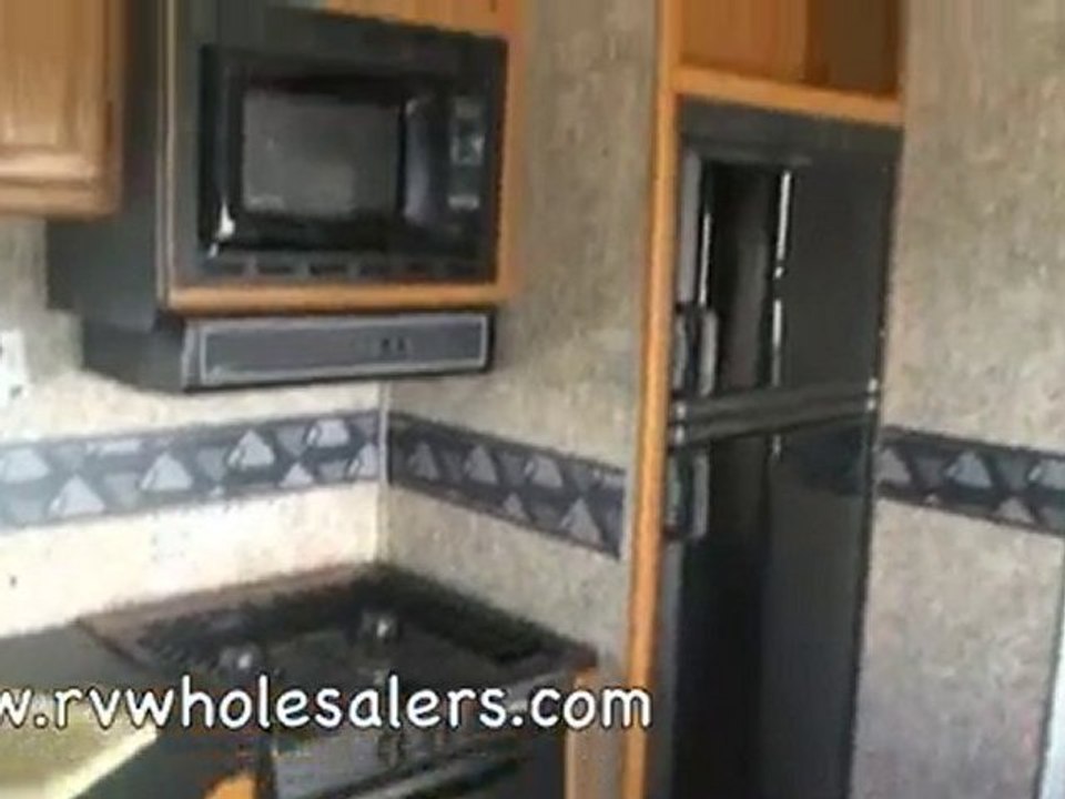 2011 Wildwood 31QBSS Travel Trailer Camper at RVWholesalers