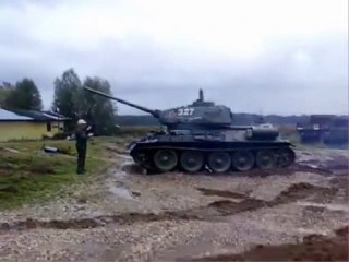 Les chars soviétiques ont atteint la ligne Maginot  !