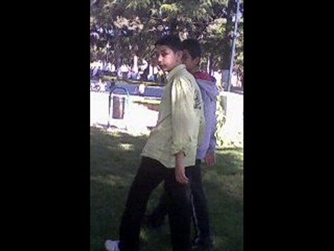 Bu ÇocukLar ne yapıyoR Rap Yapıyor xD